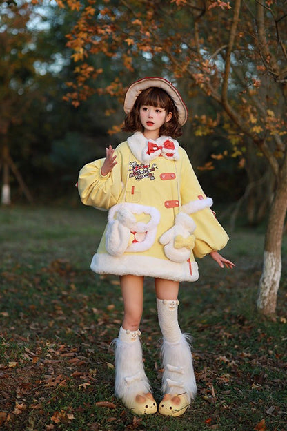 Casually Elegant Coat with a Refined Edge