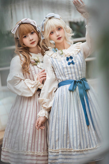 Subtly Elegant Dress with a Refined Vintage Look