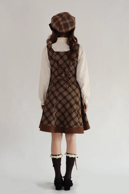 Casually Elegant Dress with a Refined Edge