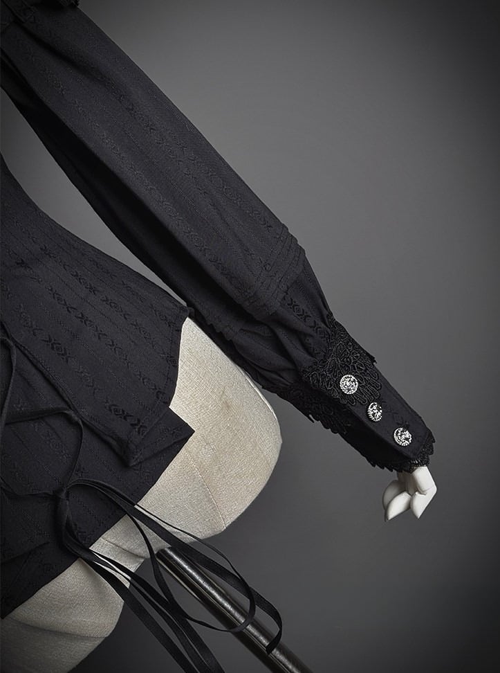 [pre-order Deadline: February 23] Dawnbreaker Gothic Ruffle Stand Collar Jacquard Ribbon Shirt