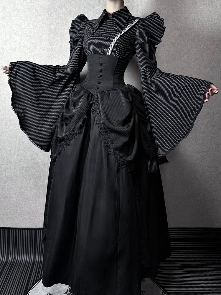 [pre-order Deadline: April 13] Piano Stripe Gothic Lolita Volume Puff Flare Sleeve Shirt Type A/b