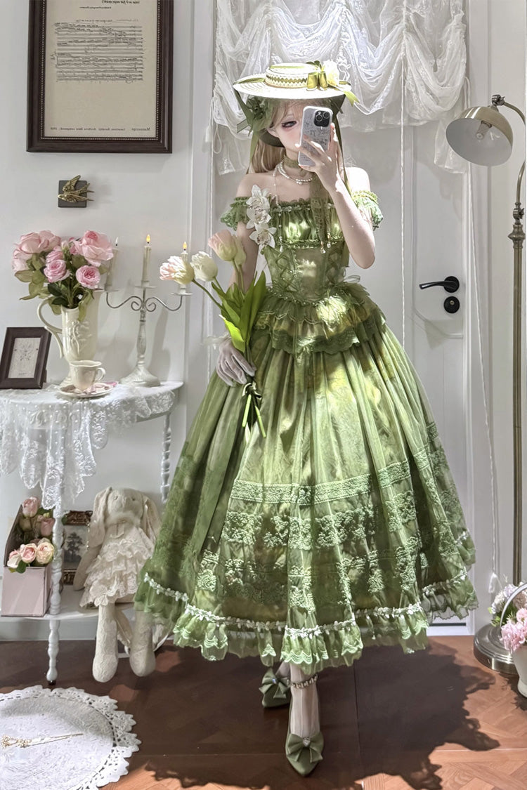 Subtly Elegant Dress with a Refined Vintage Look