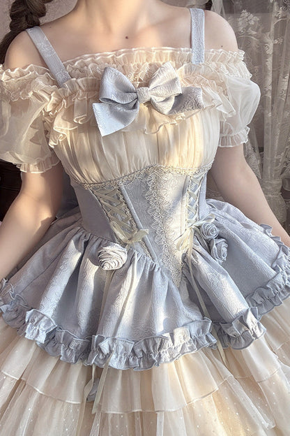 Finely Styled Dress with a Classic Vintage Look
