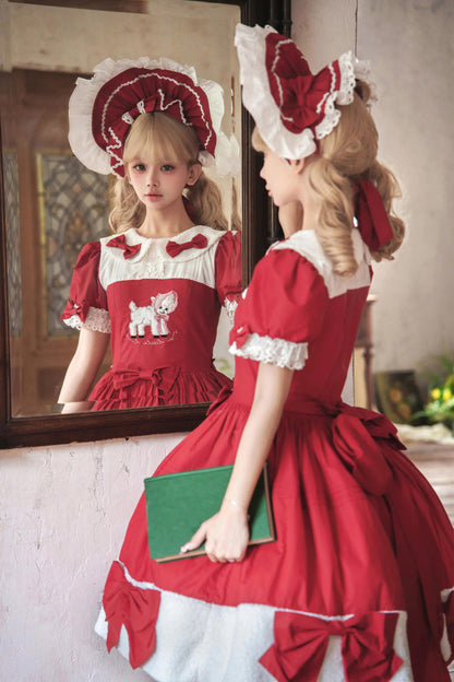 Classic Vintage Dress with a Flattering Fit