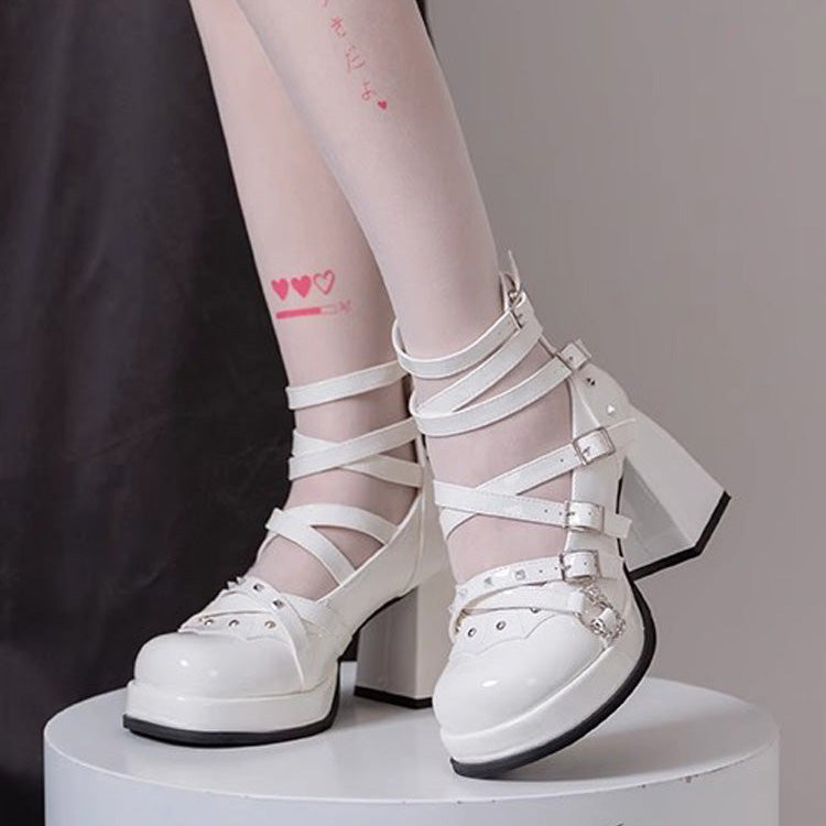 Beautifully Finished Heels in a Timeless Design