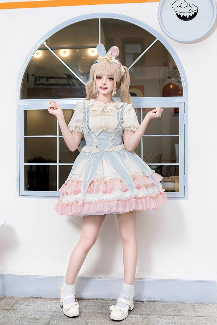 Finely Styled Dress with a Classic Vintage Look
