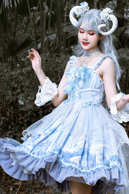 Finely Styled Dress with a Classic Vintage Look