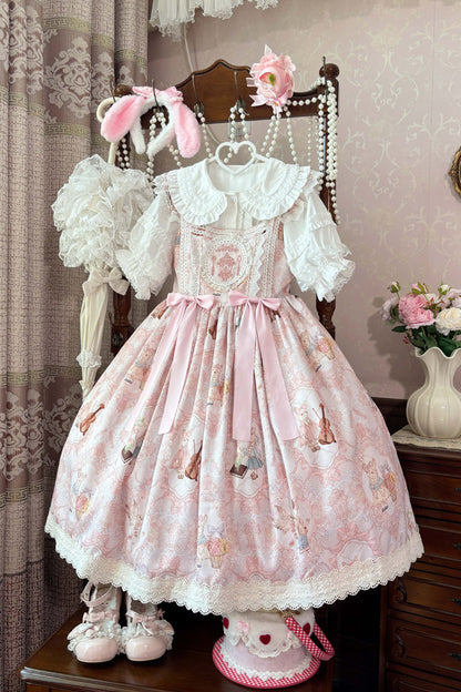 Finely Styled Dress with a Classic Vintage Look