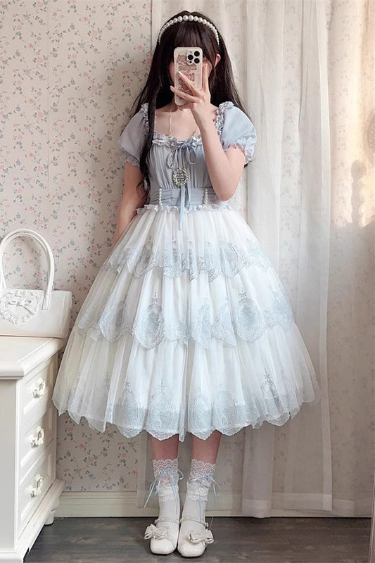 Beautifully Crafted Dress in a Classic Style