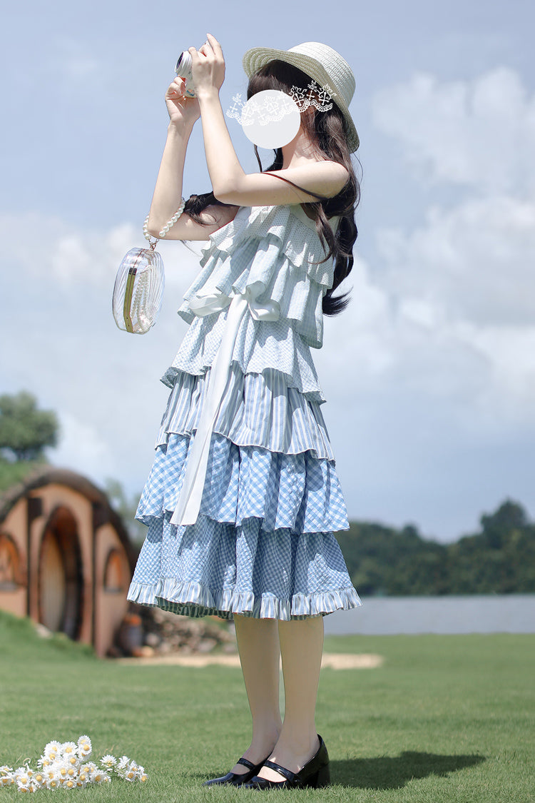Subtly Elegant Dress with a Refined Vintage Look