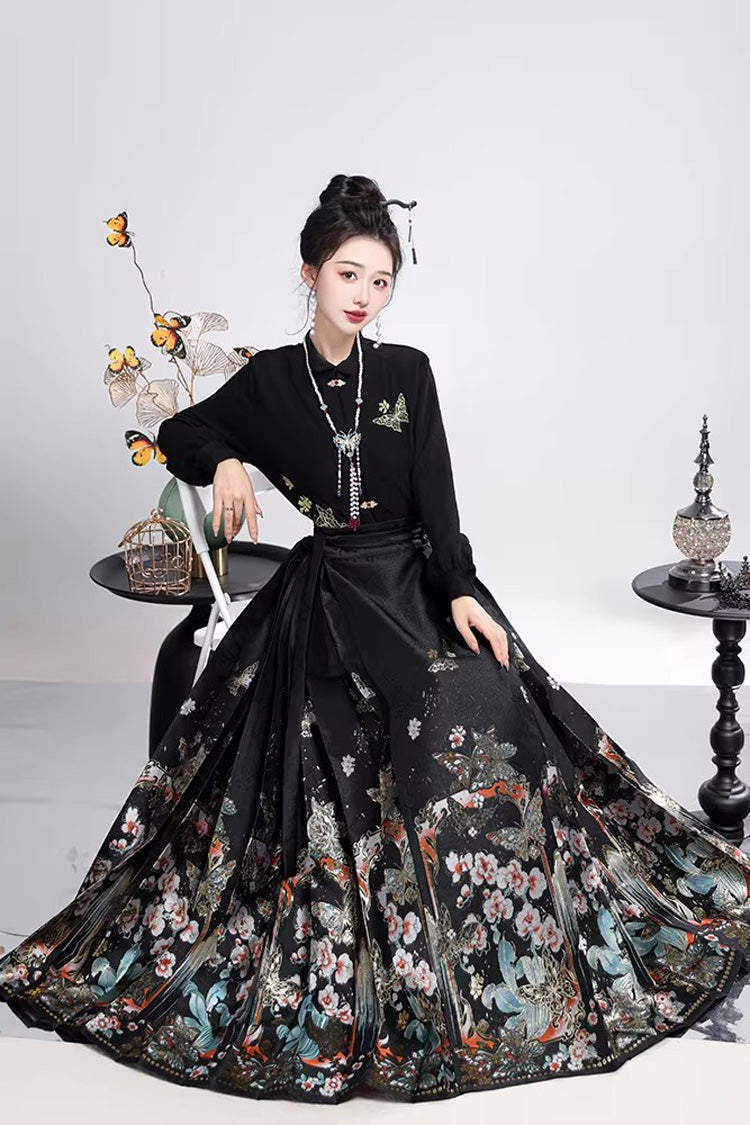 Beautifully Finished Garment in a Timeless Design
