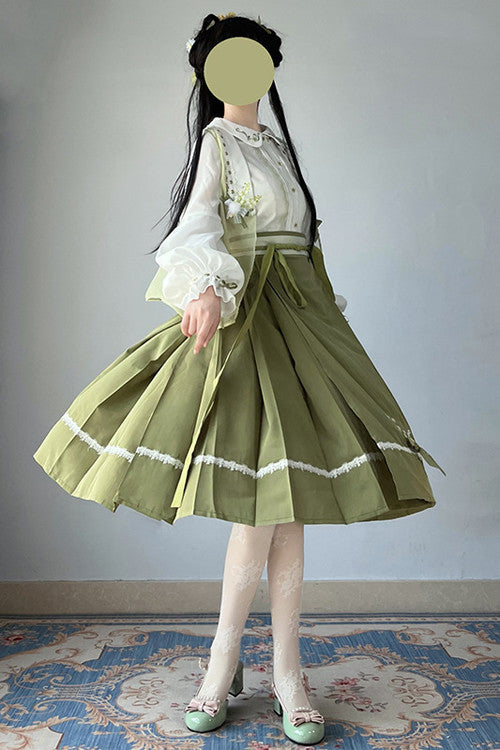 Subtly Elegant Dress with a Refined Vintage Look