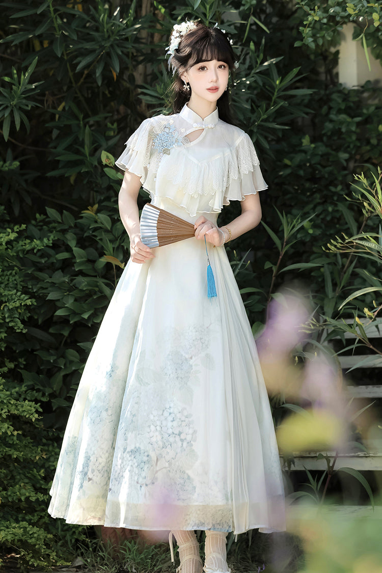 Finely Styled Dress with a Classic Vintage Look
