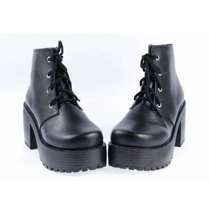 Classic Vintage Heels with a Flattering Fit
