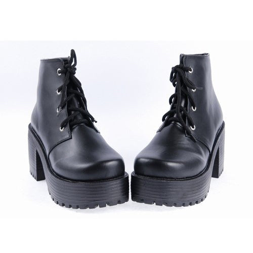 Classic Vintage Heels with a Flattering Fit