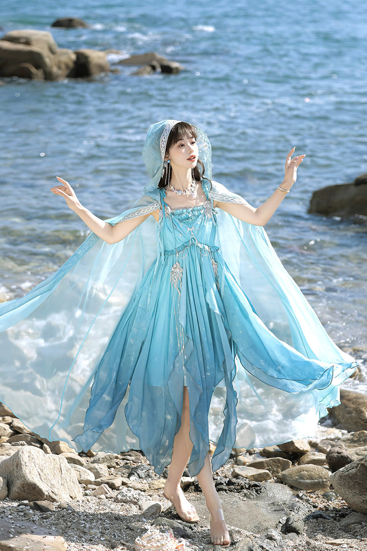 Subtly Elegant Dress with a Refined Vintage Look