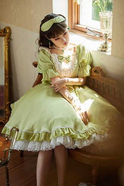 Beautifully Crafted Dress in a Classic Style
