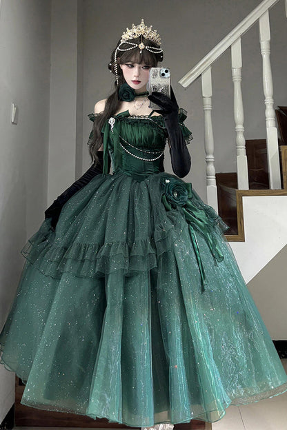 Classic Vintage Dress with a Flattering Fit