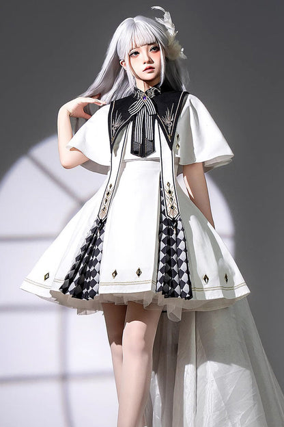 Finely Styled Dress with a Classic Vintage Look