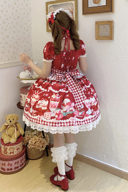 Finely Styled Dress with a Classic Vintage Look