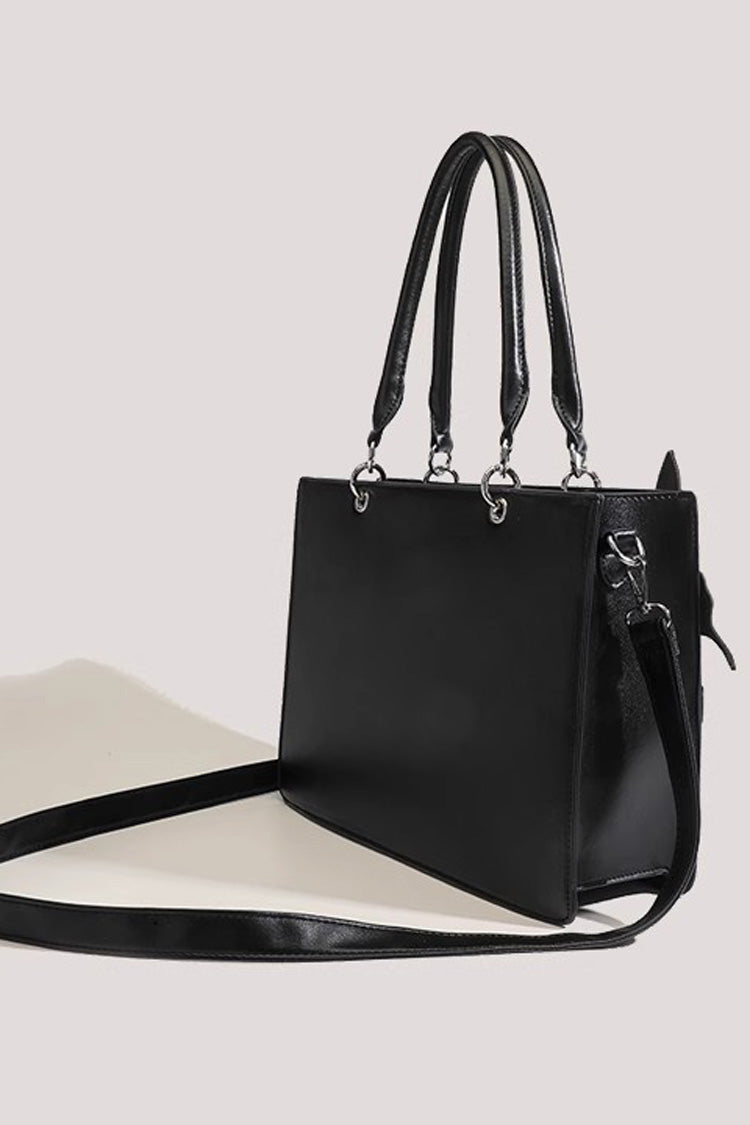 Beautifully Crafted Bag in a Classic Style
