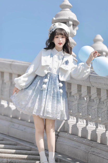 Casually Elegant Dress with a Refined Edge