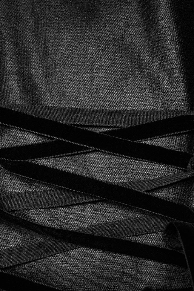 Finely Styled Dress with a Classic Vintage Look