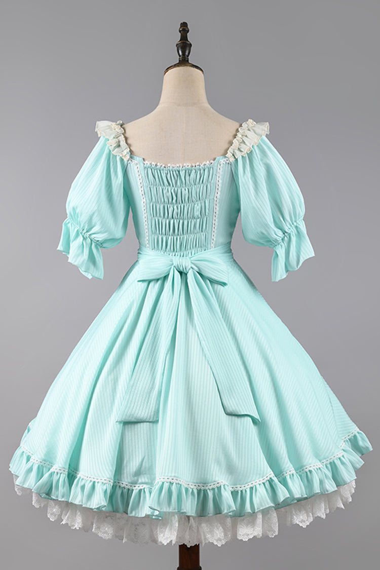 Finely Styled Dress with a Classic Vintage Look