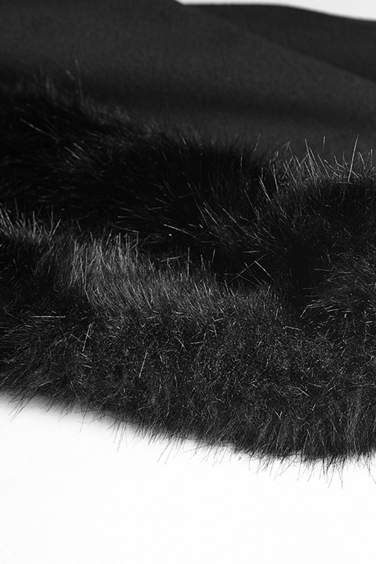 Beautifully Finished Coat in a Timeless Design