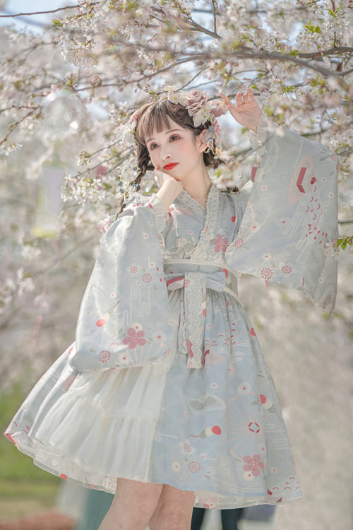 Finely Styled Dress with a Classic Vintage Look