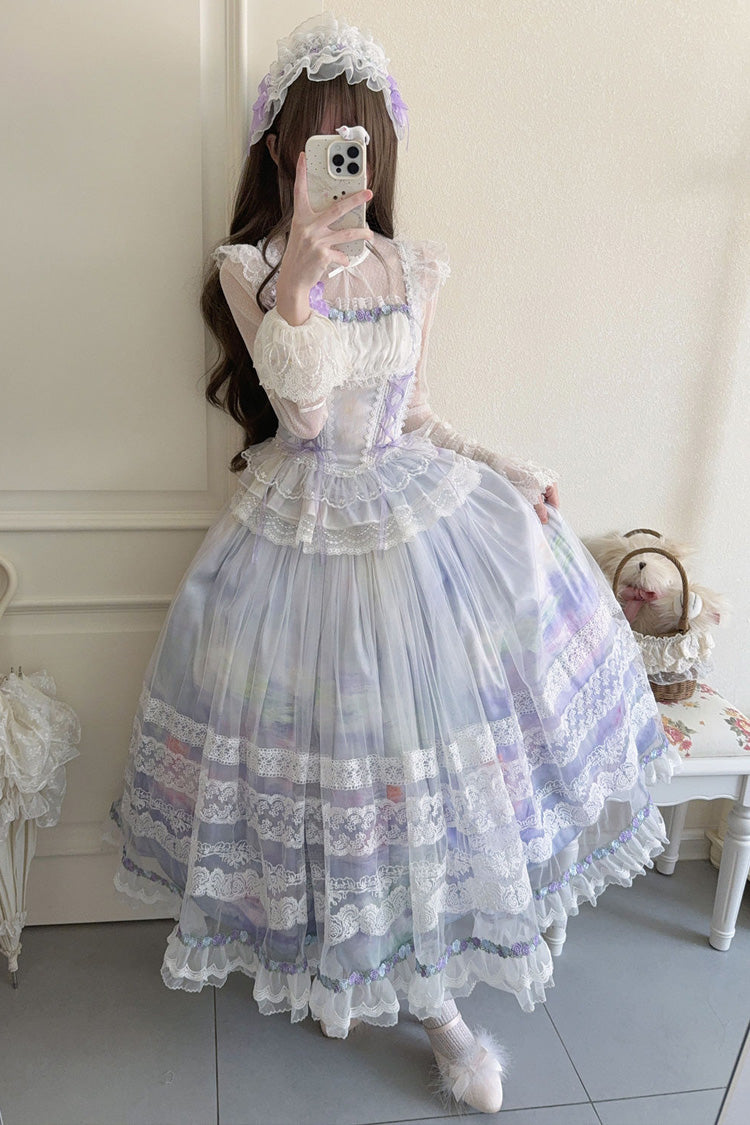 Finely Styled Dress with a Classic Vintage Look