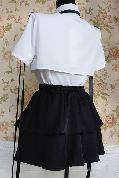 Beautifully Finished Blouse in a Timeless Design