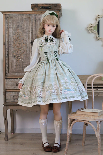 Subtly Elegant Dress with a Refined Vintage Look