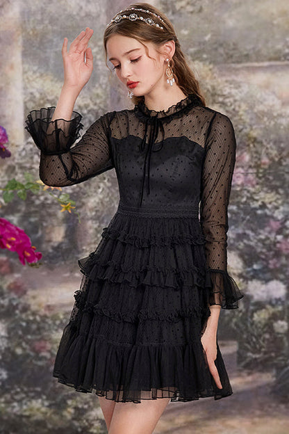 Finely Styled Dress with a Classic Vintage Look