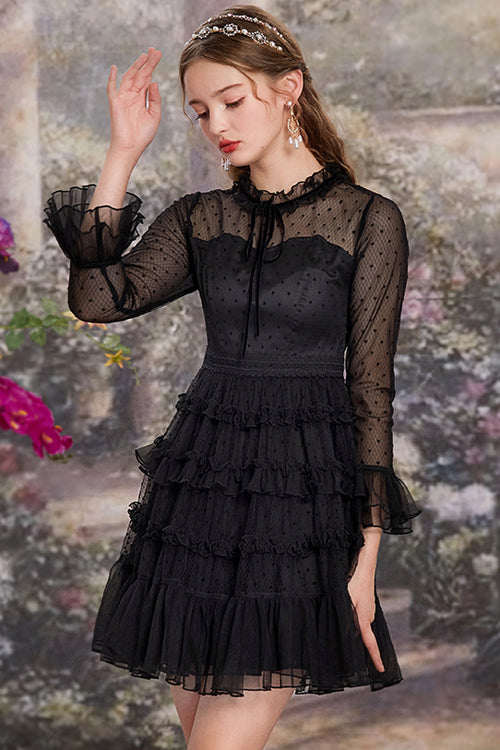 Finely Styled Dress with a Classic Vintage Look