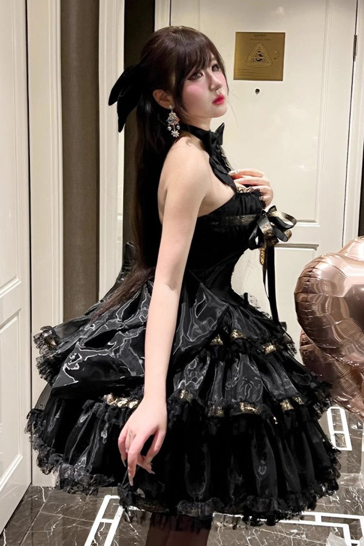 Finely Styled Dress with a Classic Vintage Look
