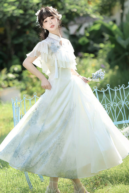 Finely Styled Dress with a Classic Vintage Look