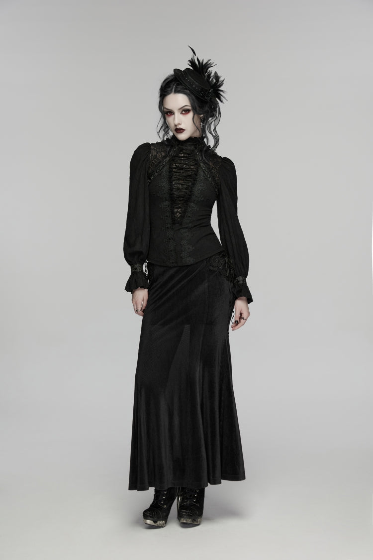 Subtly Elegant Blouse with a Refined Vintage Look