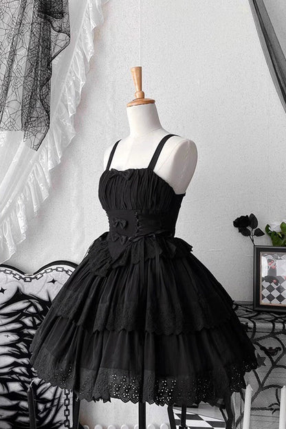 Finely Styled Dress with a Classic Vintage Look