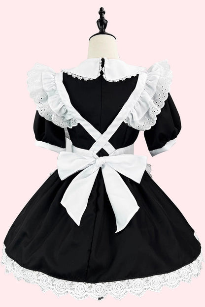 Subtly Elegant Dress with a Refined Vintage Look