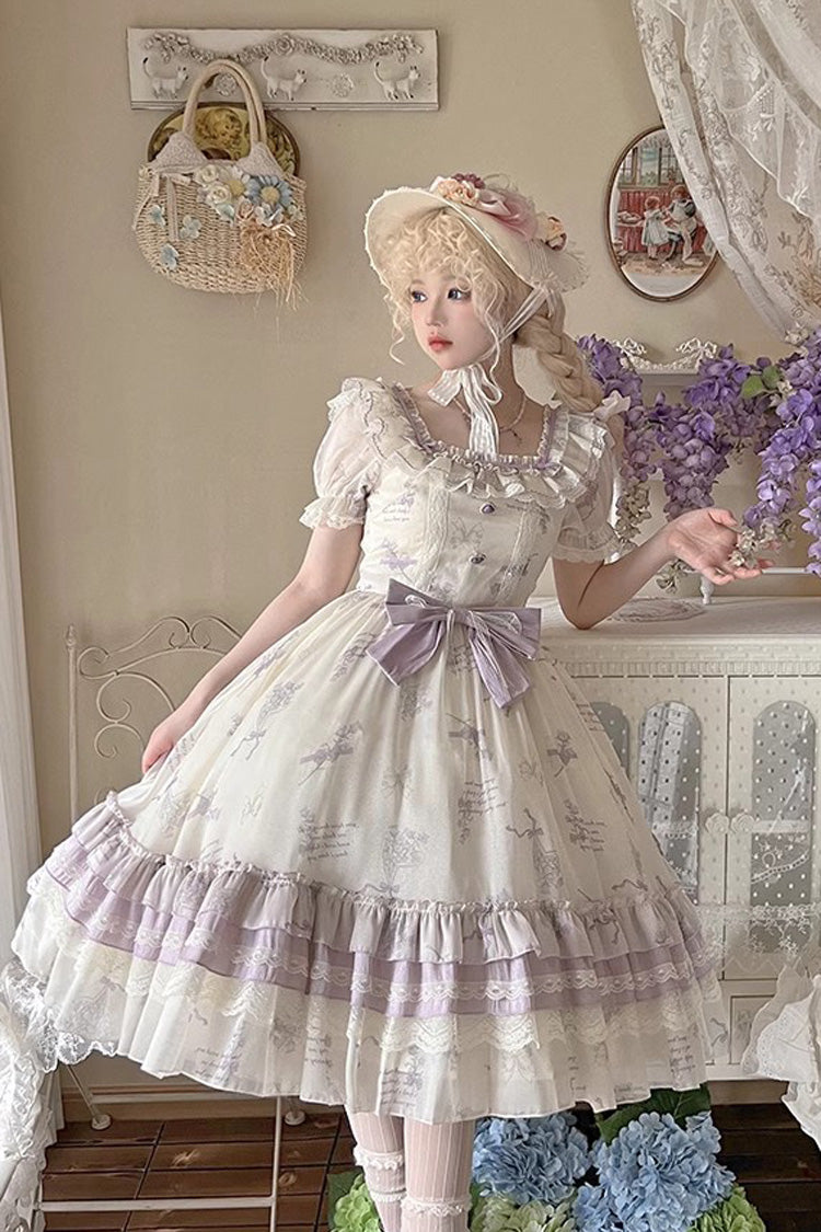 Finely Styled Dress with a Classic Vintage Look