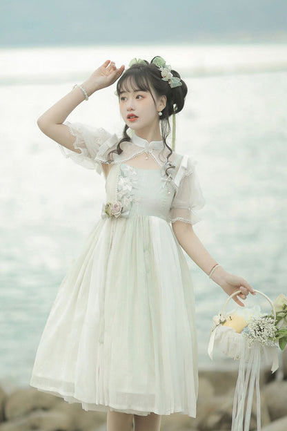 Effortlessly Elegant Dress with a Timeless Design