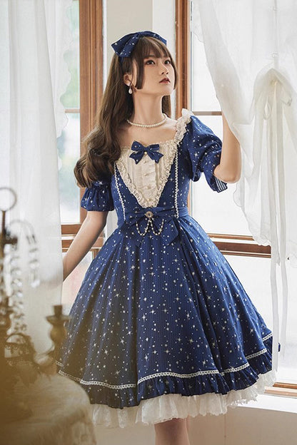 Finely Styled Dress with a Classic Vintage Look