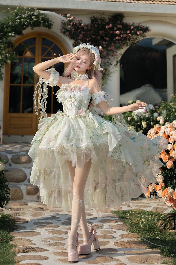 Finely Styled Dress with a Classic Vintage Look