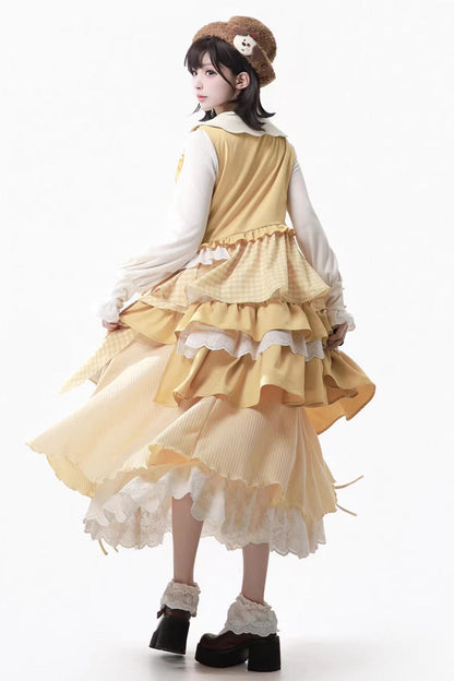 Finely Styled Dress with a Classic Vintage Look