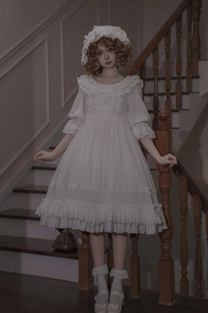 Beautifully Crafted Dress in a Classic Style