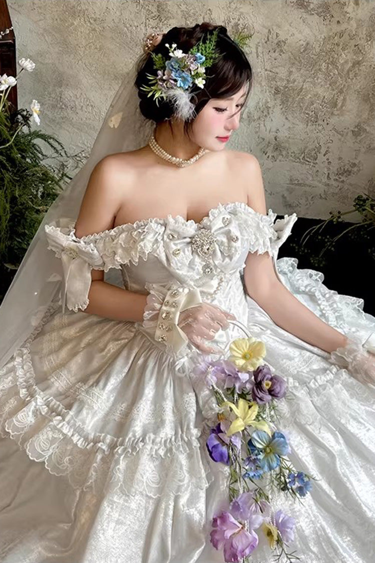 Subtly Elegant Dress with a Refined Vintage Look