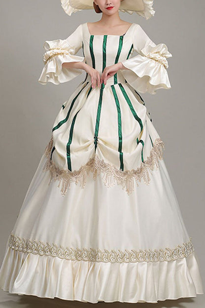 Finely Styled Dress with a Classic Vintage Look