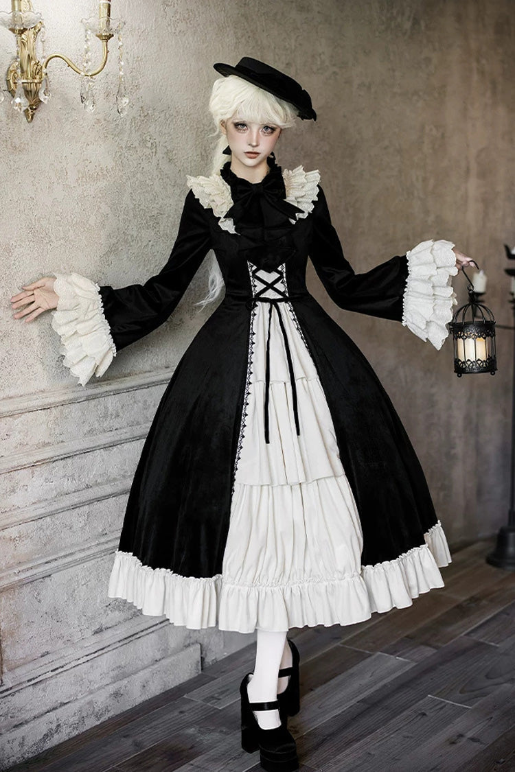 Subtly Elegant Dress with a Refined Vintage Look
