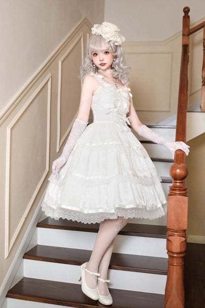 Subtly Elegant Dress with a Refined Vintage Look